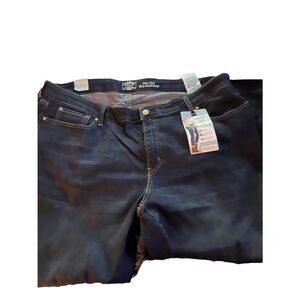 levi’S Strauss midrise  slim boyfriend